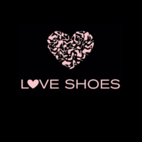 Meet your Posher, Debbie - Picture 3 of 5